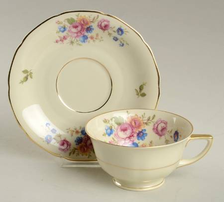 12955 Footed Cup & Saucer Set