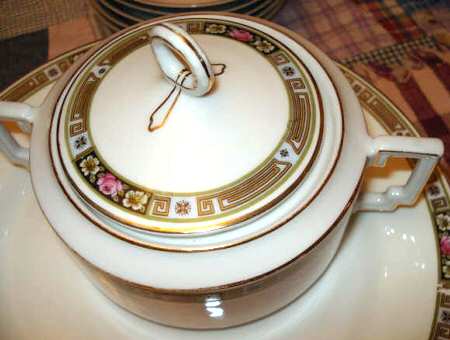 HC16 Sugar Bowl & Lid