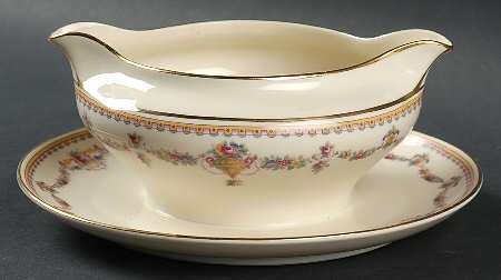 HC163 Gravy Boat with Attached Underplate