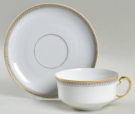 HC17 Flat Cup & Saucer Set