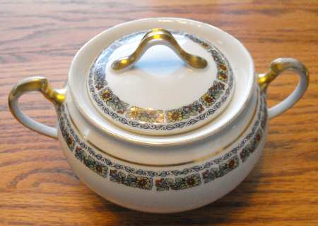 6043 Sugar Bowl & Lid