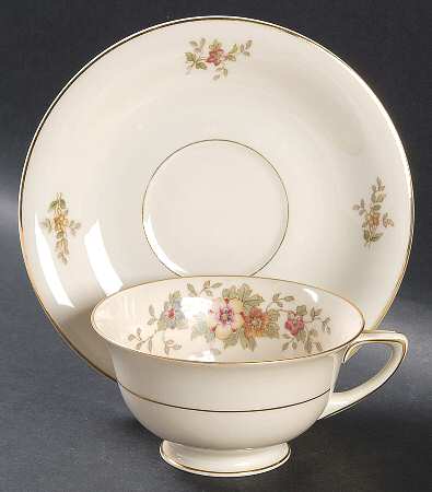 10816 Footed Cup & Saucer Set