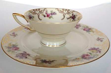 12515 Footed Cup