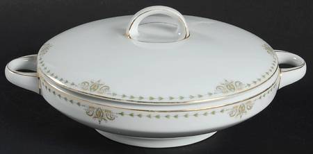 6541 Round Covered Vegetable