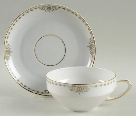 6541 Flat Cup & Saucer Set