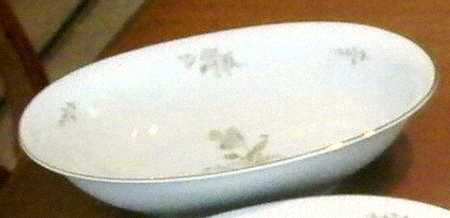 HC204 9" Oval Vegetable Bowl