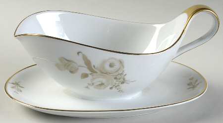 HC204 Gravy Boat with Attached Underplate