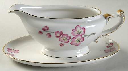 14852 Gravy Boat with Attached Underplate