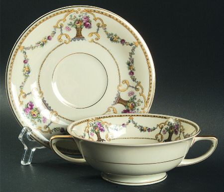 HC238 Footed Cream Soup Bowl & Saucer Set