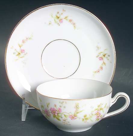 HC24 Flat Cup & Saucer Set