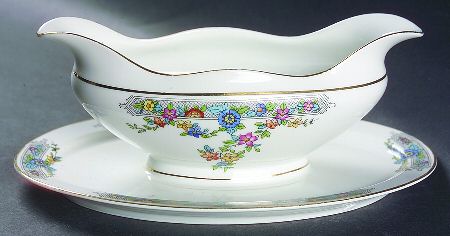 HC249 Gravy Boat with Attached Underplate