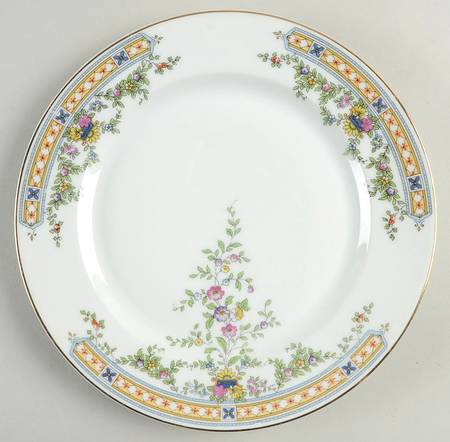 10899 Luncheon Plate