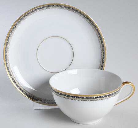 HC288 Flat Cup & Saucer Set