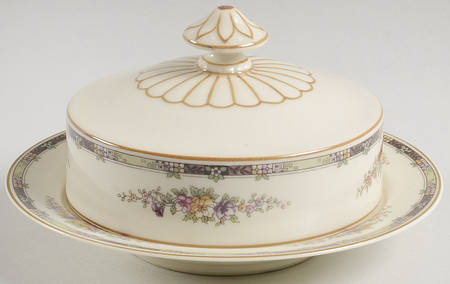 HC30 Round Covered Butter with Strainer