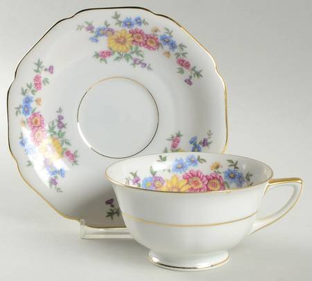 HC302 Footed Cup & Saucer Set