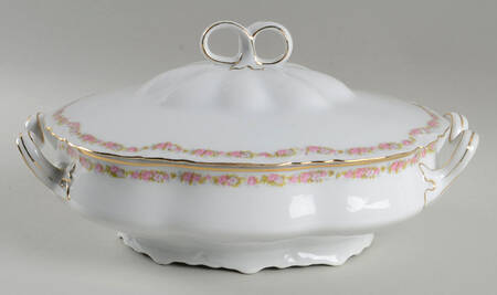 19136 Oval Covered Vegetable