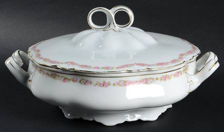 19136 Round Covered Vegetable