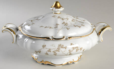 17971 Round Covered Vegetable