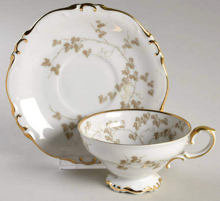 17971 Footed Cup & Saucer Set