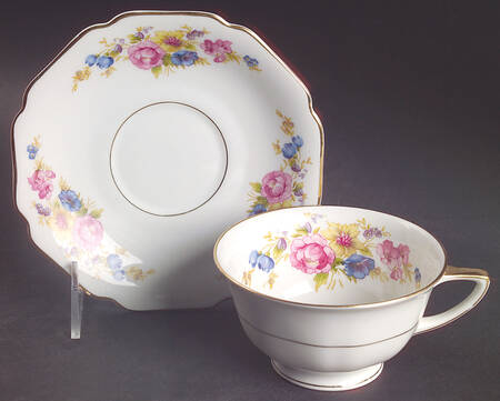 HC316 Footed Cup & Saucer Set