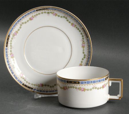 6373 Flat Cup & Saucer Set