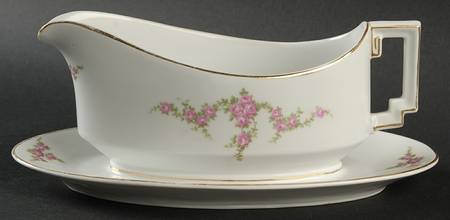 HC376 Gravy Boat with Attached Underplate