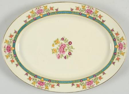 HC377 11" Oval Serving Platter