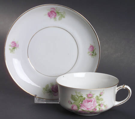 HC384 Flat Cup & Saucer Set