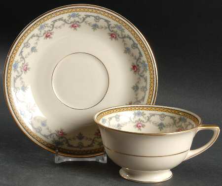HC4 Footed Cup & Saucer Set