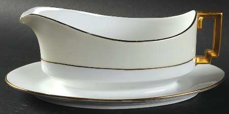 HC407 Gravy Boat with Attached Underplate