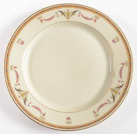 HC481 (Cream Rim, White Center) Salad Plate