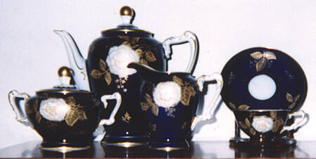 14398 Footed Cup & Saucer Set