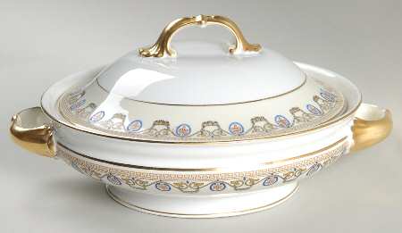 10567 Round Covered Vegetable