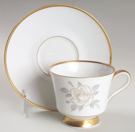 1723 (Floral, Gold Trim) Footed Cup & Saucer Set