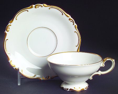 16209 Footed Cup & Saucer Set