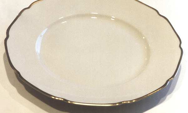6257 (Scalloped) Dinner Plate