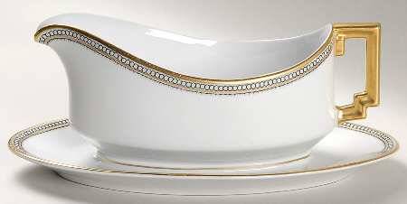 HC9 Gravy Boat with Attached Underplate