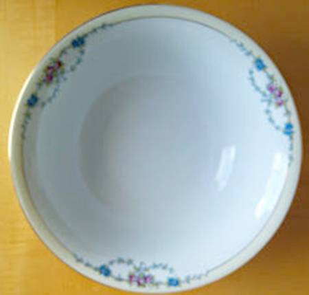 Josephine 9" Round Vegetable Bowl