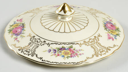 Lady Louise Lid for Round Vegetable