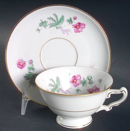 Le Printemps Footed Cup & Saucer Set