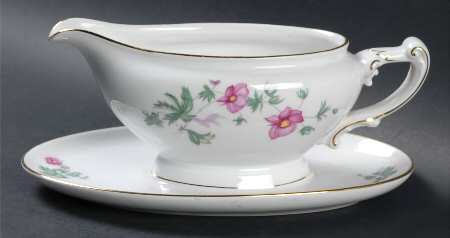 Le Printemps Gravy Boat with Attached Underplate