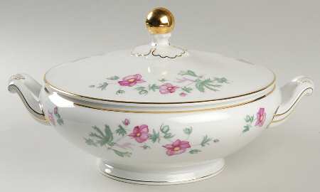 Le Printemps Round Covered Vegetable