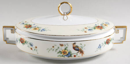 Lorraine Oval Covered Vegetable