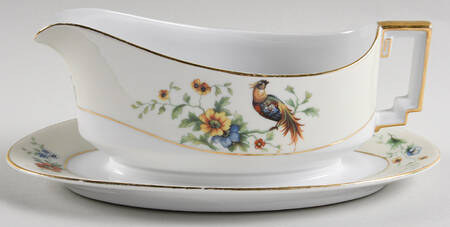 Lorraine Gravy Boat with Attached Underplate