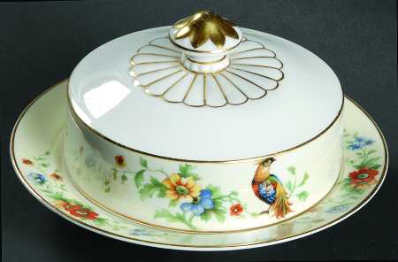 Lorraine Round Covered Butter