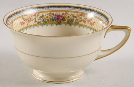 Mayfair Footed Cup