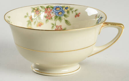 Meadow Footed Cup
