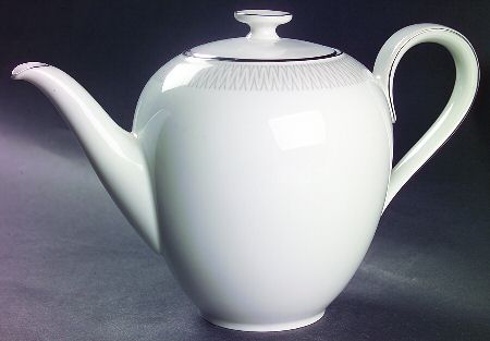 Monarch Teapot & Lid