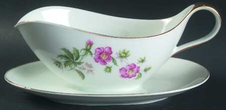 Montrose Gravy Boat with Attached Underplate