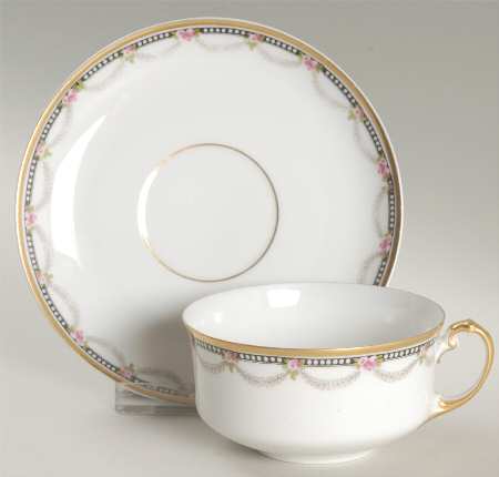 Navarre Flat Cup & Saucer Set